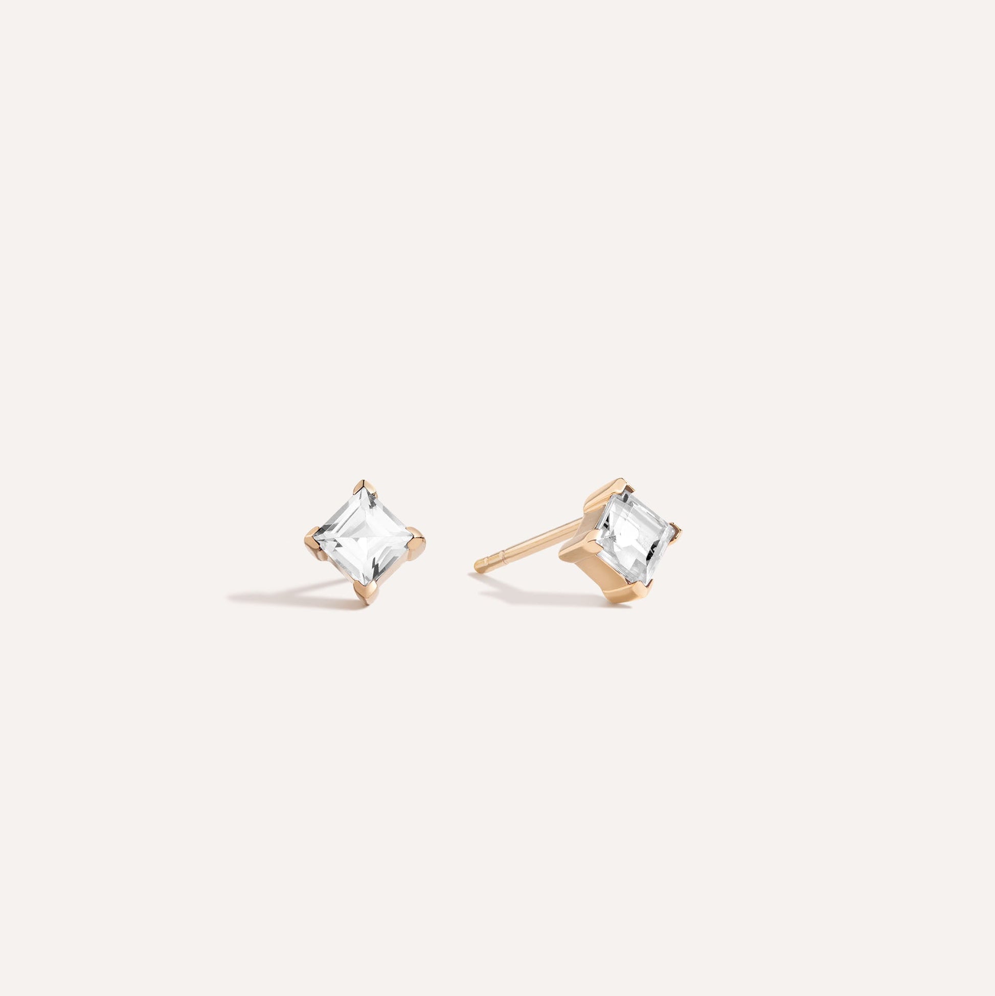 Make Believe Square Stud Earrings - LÚDERE